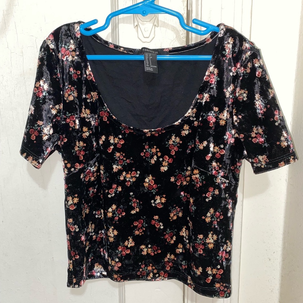 Forever 21 Velvet Floral Crop Top